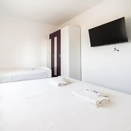 Four-bedroom In Сasa de vacaciones *