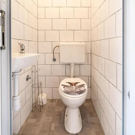 Four-bedroom In * Islam Latinski