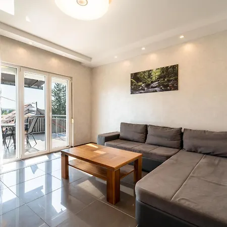 Four-bedroom In Semesterbostad *