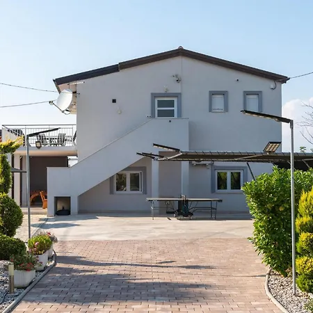 Four-bedroom In Сasa de vacaciones *