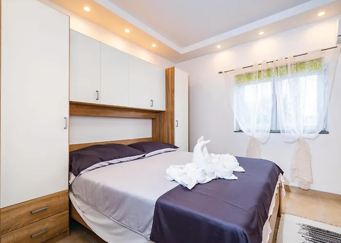 Four-bedroom In Semesterbostad