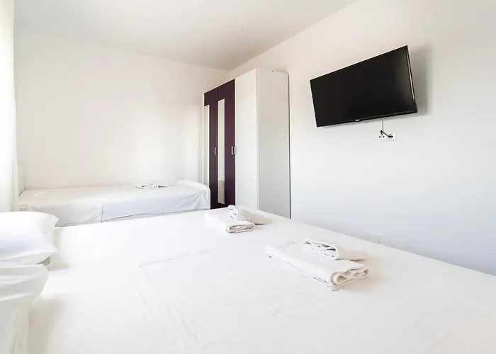 Four-bedroom In Dom wakacyjny *