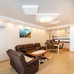 Four-bedroom In Hébergement de vacances