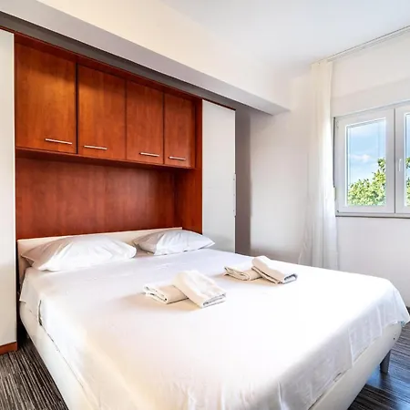 Four-bedroom In Prázdninový dům *