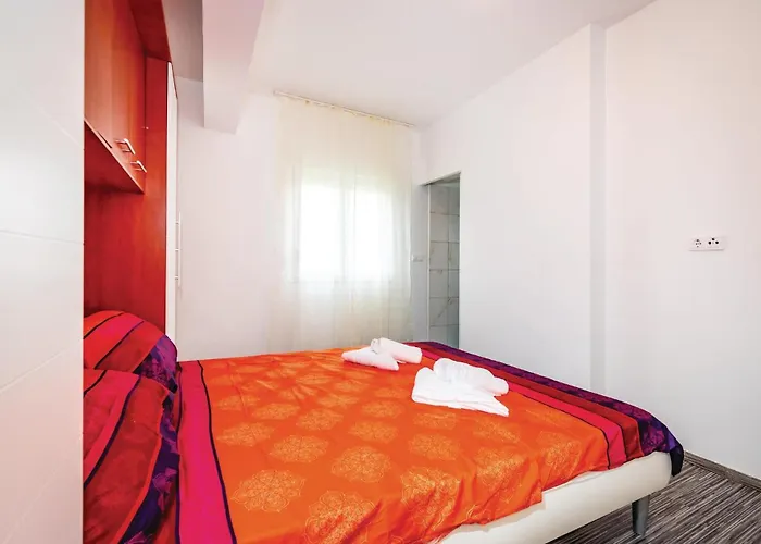 Дом отдыха Four-bedroom In