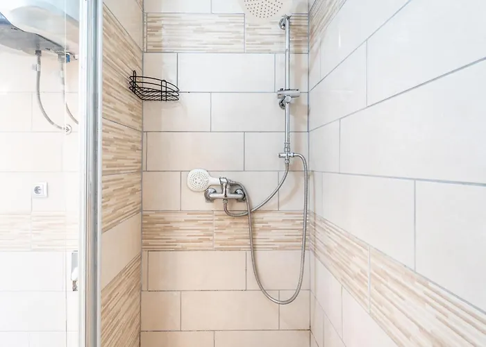 Four-bedroom In * Islam Latinski