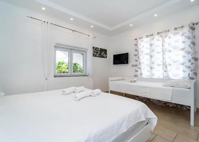 Four-bedroom In 펜션