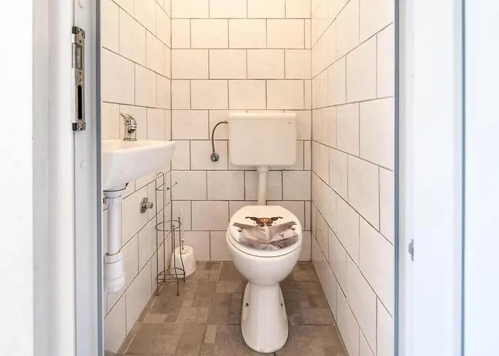 Four-bedroom In * Islam Latinski