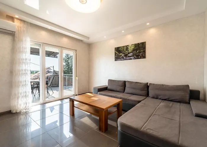 Four-bedroom In Дом отдыха *