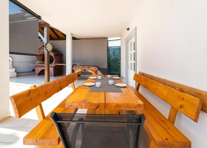 Дом отдыха Four-bedroom In *