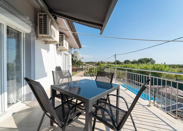 Four-bedroom In 펜션